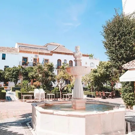 Plaza De Naranjos Apartment Marbella