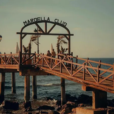 Plaza De Naranjos Marbellac