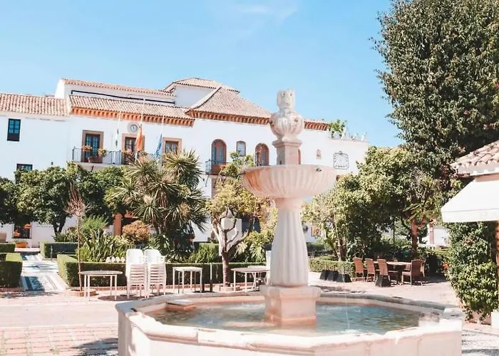 Plaza De Naranjos *